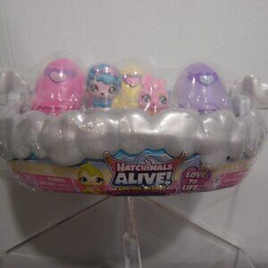 Hatchimals Alive! Spring Basket that you Love to Life contains 6 CollEGGtibles